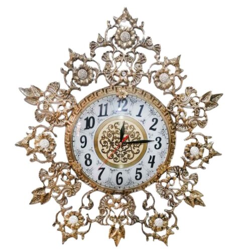 Horloge murale en laiton exquise, parfaite pour les intérieurs classiques et contemporains