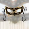 Burqa Omanienne Fait à la Main - Un Masque d'Élégance et de Séduction