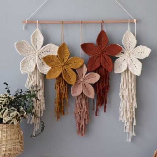 Tapisserie Murale en Macramé : Design Floral Élégant pour la Décoration d’Intérieur