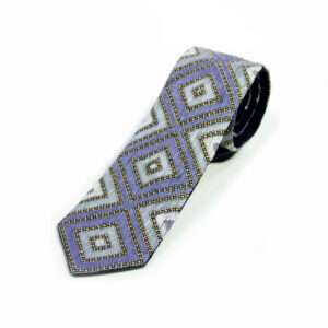 Cravate pour homme persane brodée en violet – Fusion de la tradition, de la texture et du style intemporel