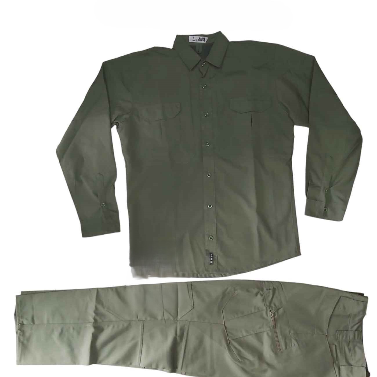 Uniforme militaire iranien – Exploration des traditions et du contemporain en vert