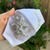 Masque facial en satin de qualité avec perles et fleurs