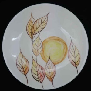 Assiette en céramique – Motif automnal, fonctionnelle et élégante