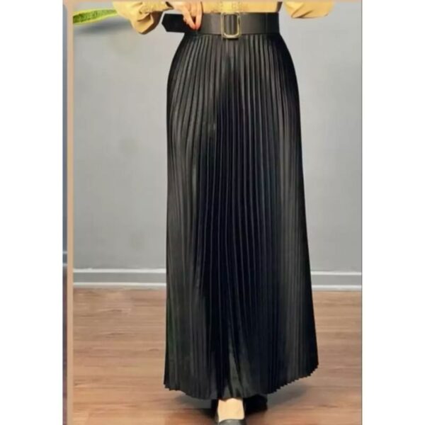 Jupe plissée en satin chic – Élégante, stylée et polyvalente pour toutes les occasions