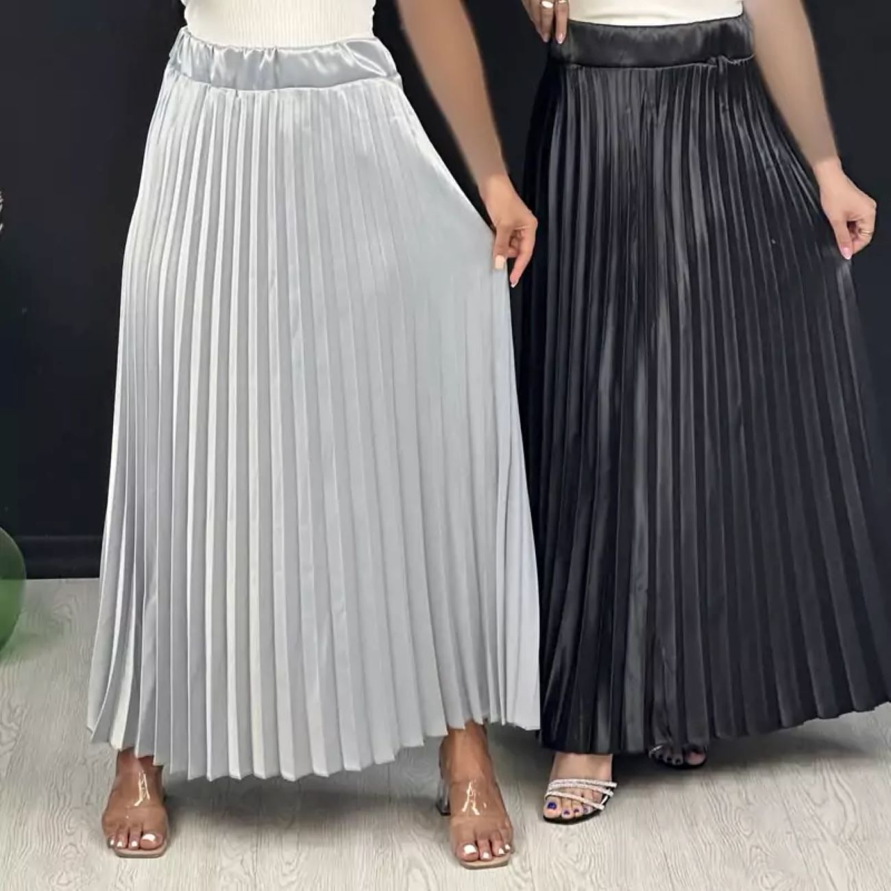 Jupe plissée en satin élégante en plusieurs couleurs – Stylée et polyvalente pour toutes les occasions