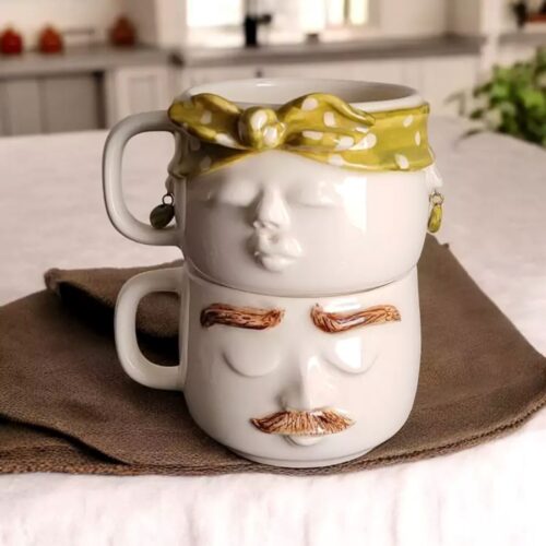 Set de mugs en céramique fantaisie Couple – Paire élégante avec détails de bandeau et de boucle d’oreille