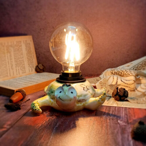 Lampe de table tortue en céramique faite main – lampe artistique et unique pour une touche stylée
