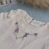 Chemise blanche pour femmes faite à la main avec broderie exquise