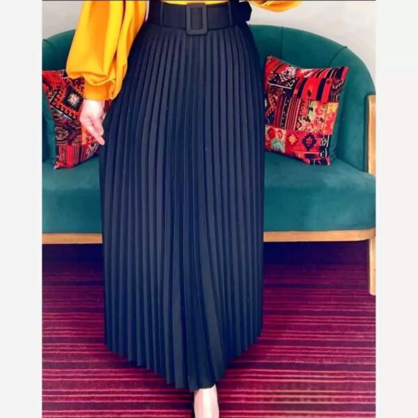 Super jupe longue plissée noire Maserati avec ceinture – Élégante et stylée pour toutes les occasions
