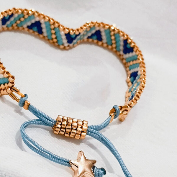 Bracelet Élégant en Acier pour Femme – Motif Géométrique