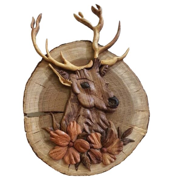 Art en Marqueterie Élégant Fait Main – Cerf, Une Pièce Intemporelle de la Beauté de la Nature