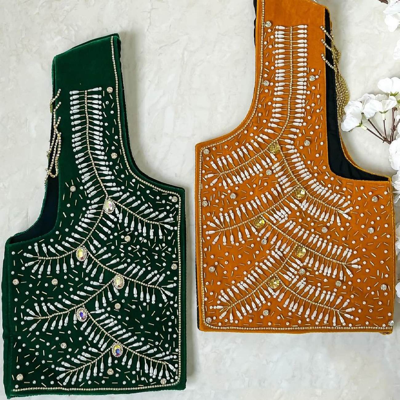Gilet brodé fait main en perles pour femmes