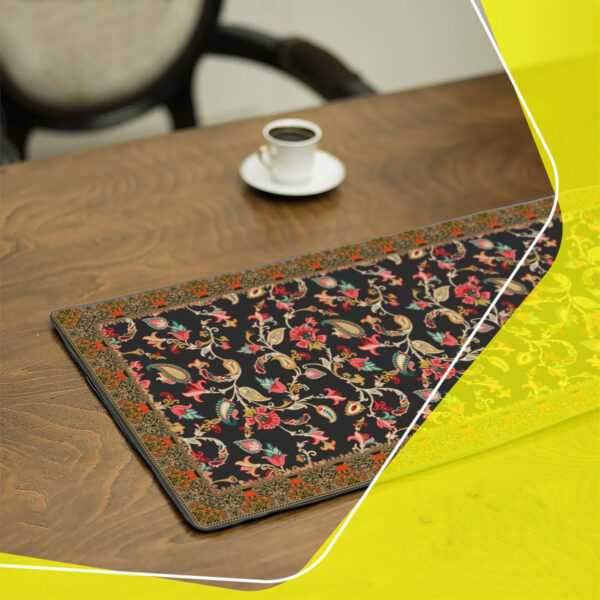 Chemin de table en velours noir inspiré de la tradition persane – Floral