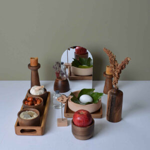 Ensemble Haft-Seen en bois avec sculptures élégantes (12 pièces)