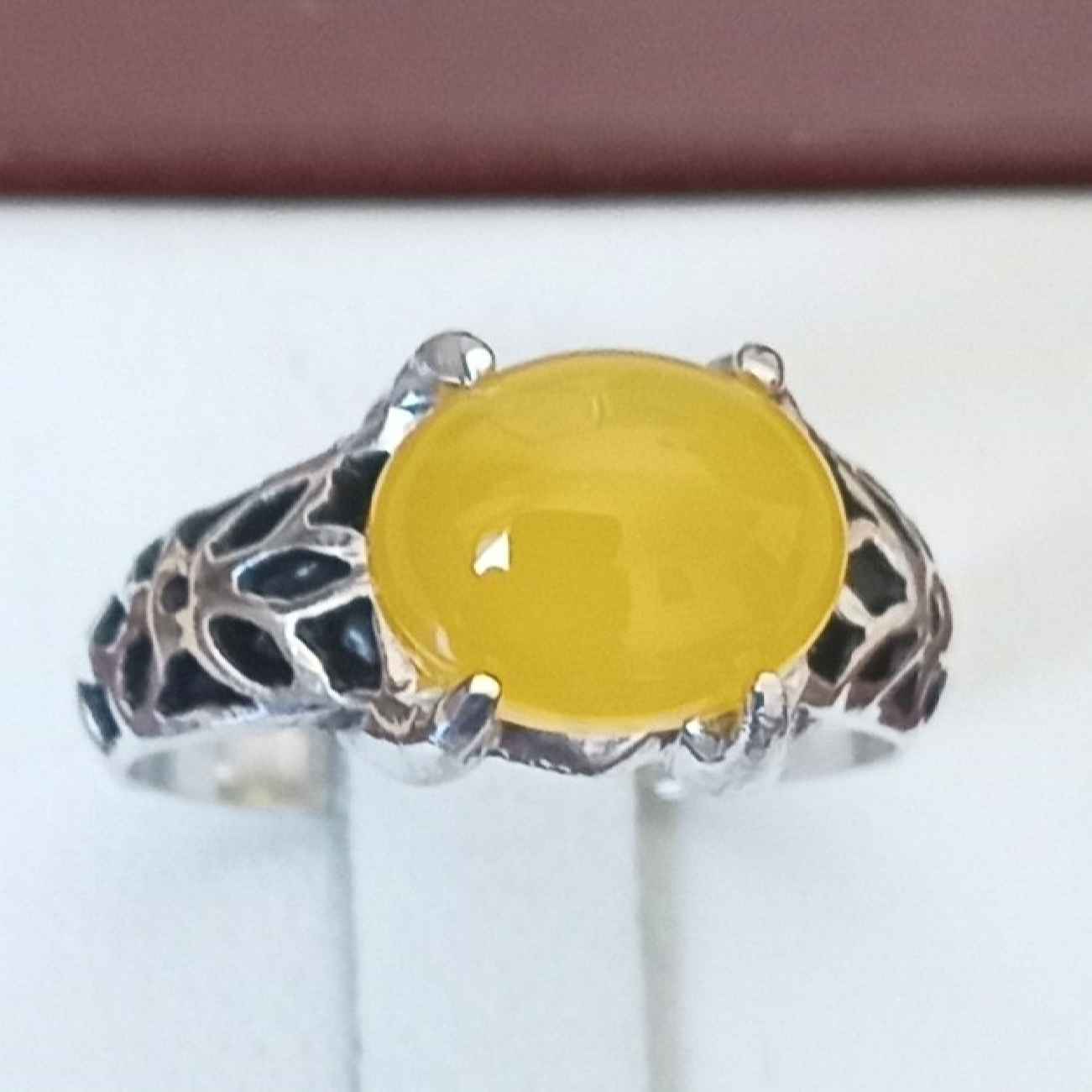 Bague en argent traditionnelle avec calligraphie Sharaf al-Shams