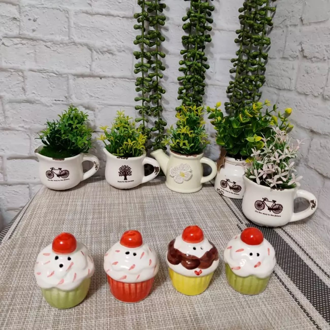 Salieres et Poivrières en Céramique Uniques – Design Cup Cake, Durables et Décoratives