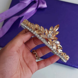Rêve de cristal – Le diadème de mariage ultime pour votre collection d’accessoires
