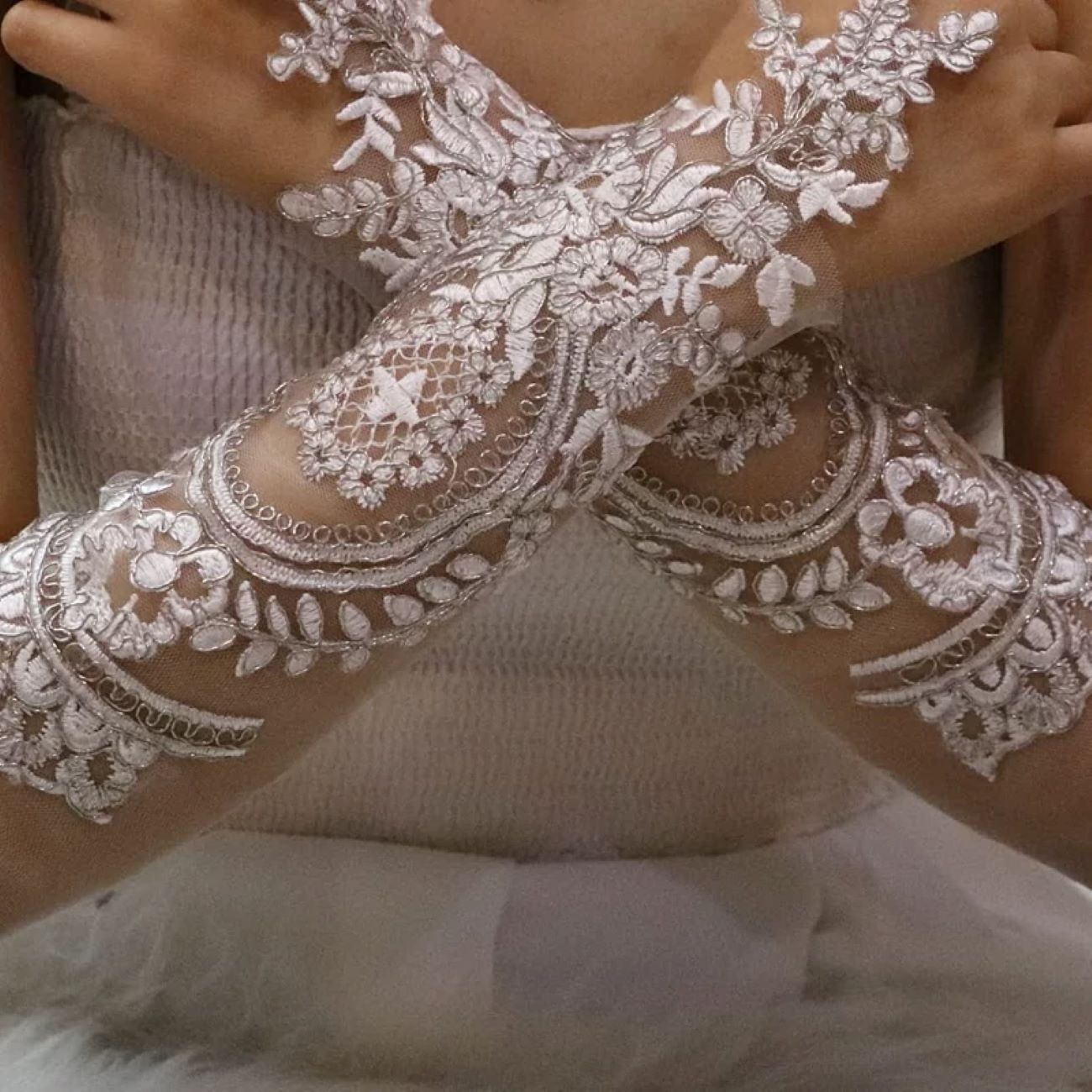 Gants de mariée sans doigts élégants et ornés – Pour mariages et occasions spéciales