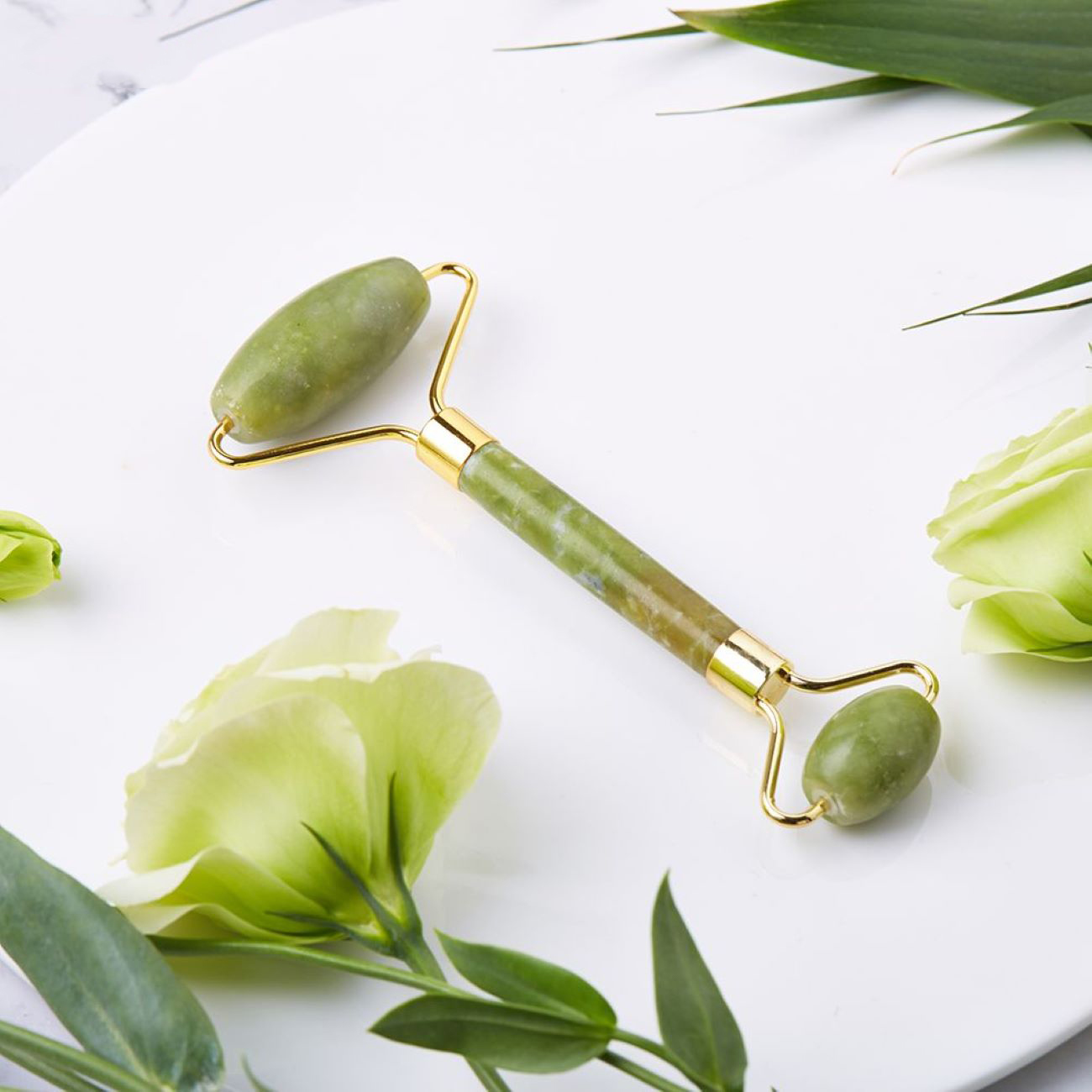 Rouleau de massage facial – Réduit les poches et stimule naturellement la circulation