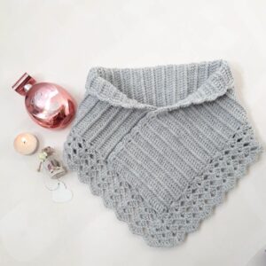 Foulard col en crochet fait main – Accessoire doux et élégant pour les temps froids