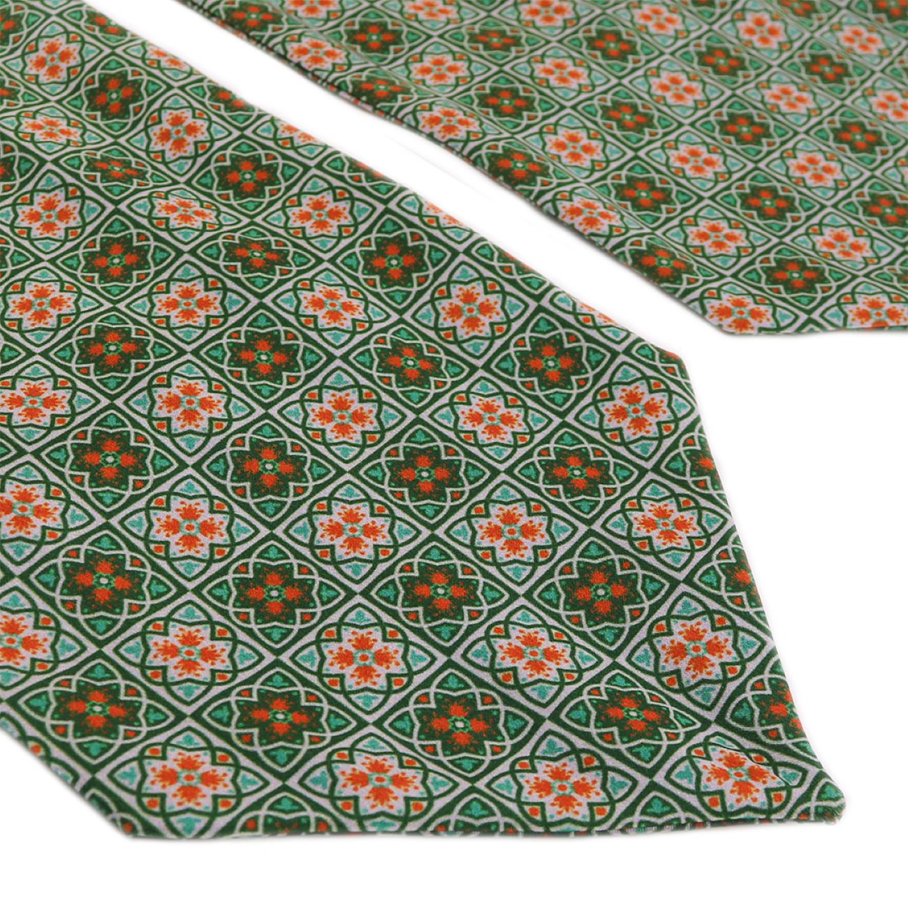 Men’s Vintage Plaid Neck Scarf | Classic Checkered Ascot Tie for Elegant & Classic Style