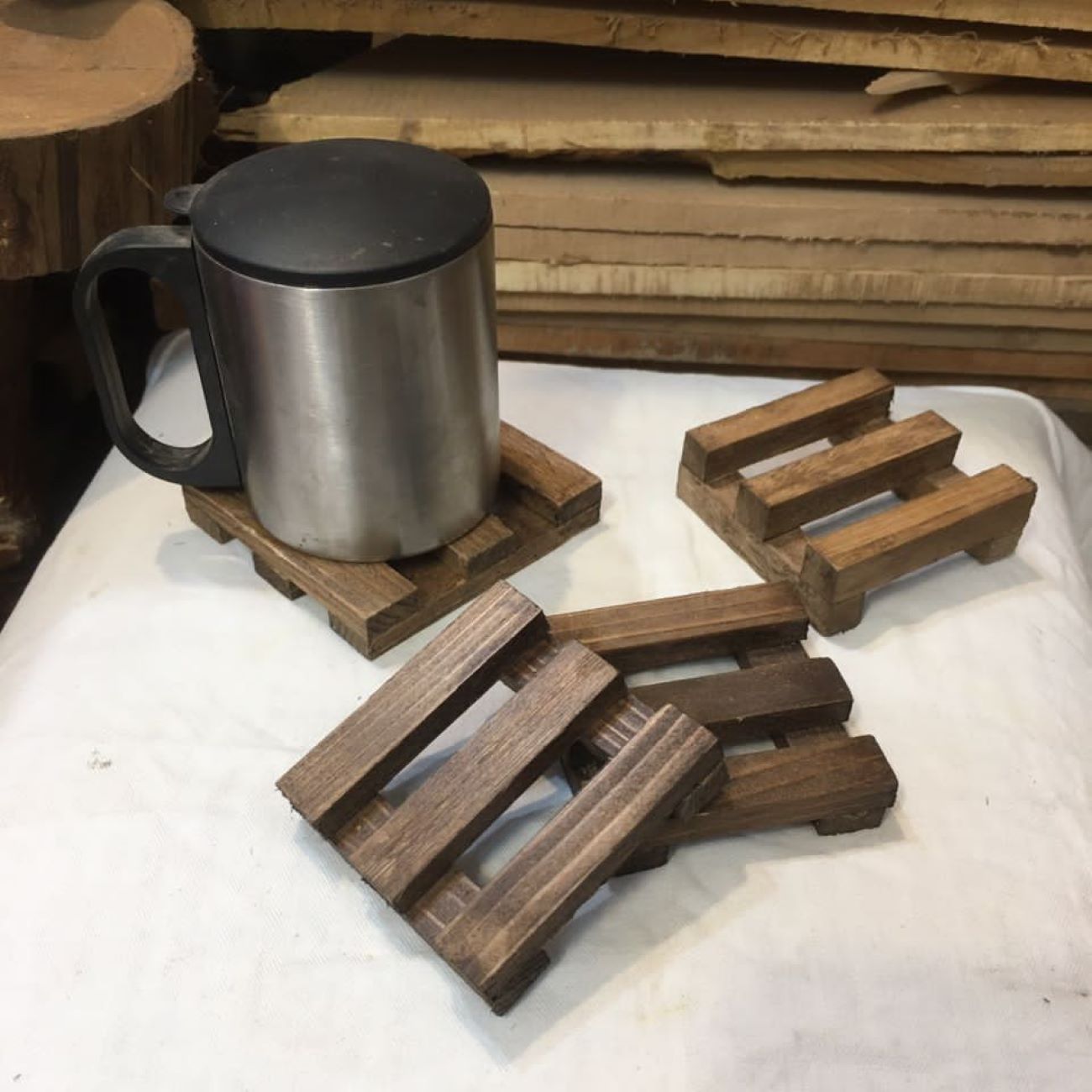 Mini sous-verre en bois de palette – Pour intérieur et extérieur (lot de 6)