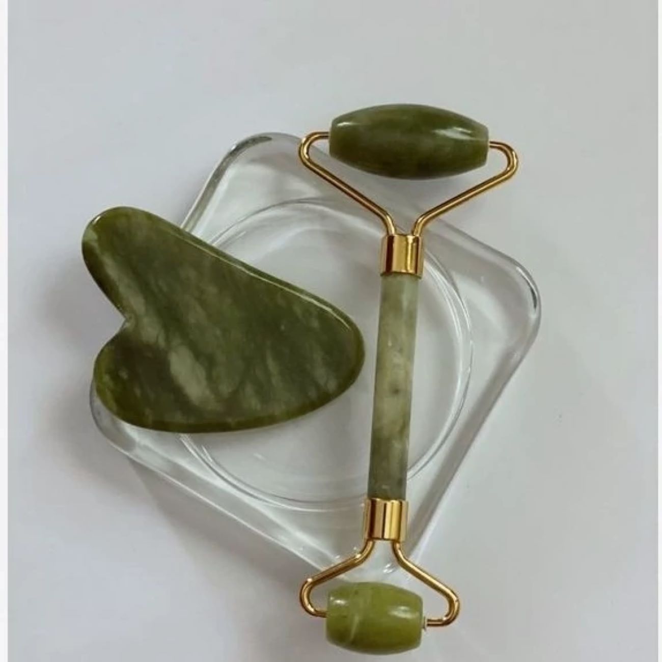 Set premium de Gua Sha et rouleau en jade naturel – Pour le lifting et un nettoyage en profondeur
