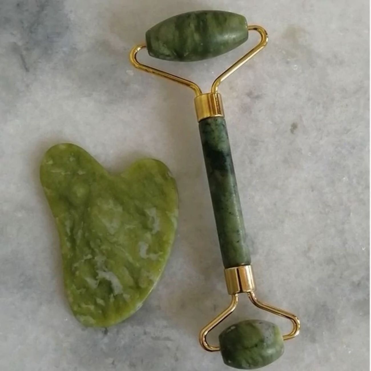 Set premium de Gua Sha et rouleau en jade naturel – Pour le lifting et un nettoyage en profondeur