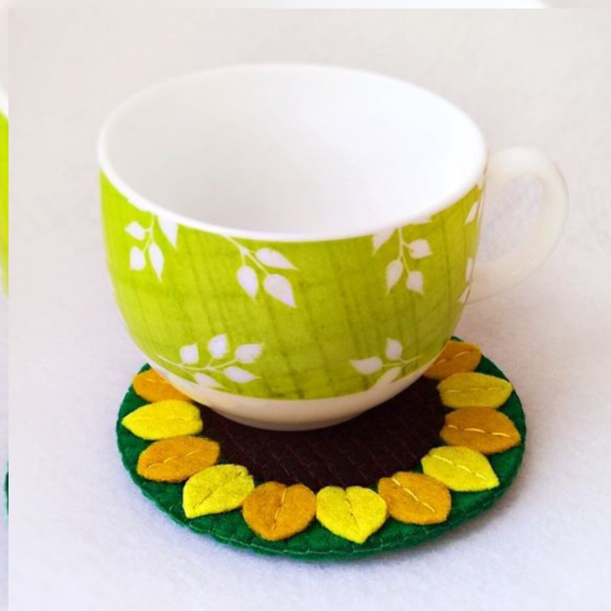 Dessous de verre rond en feutre motif tournesol – Parfait pour les tables d’été et d’automne (x6)