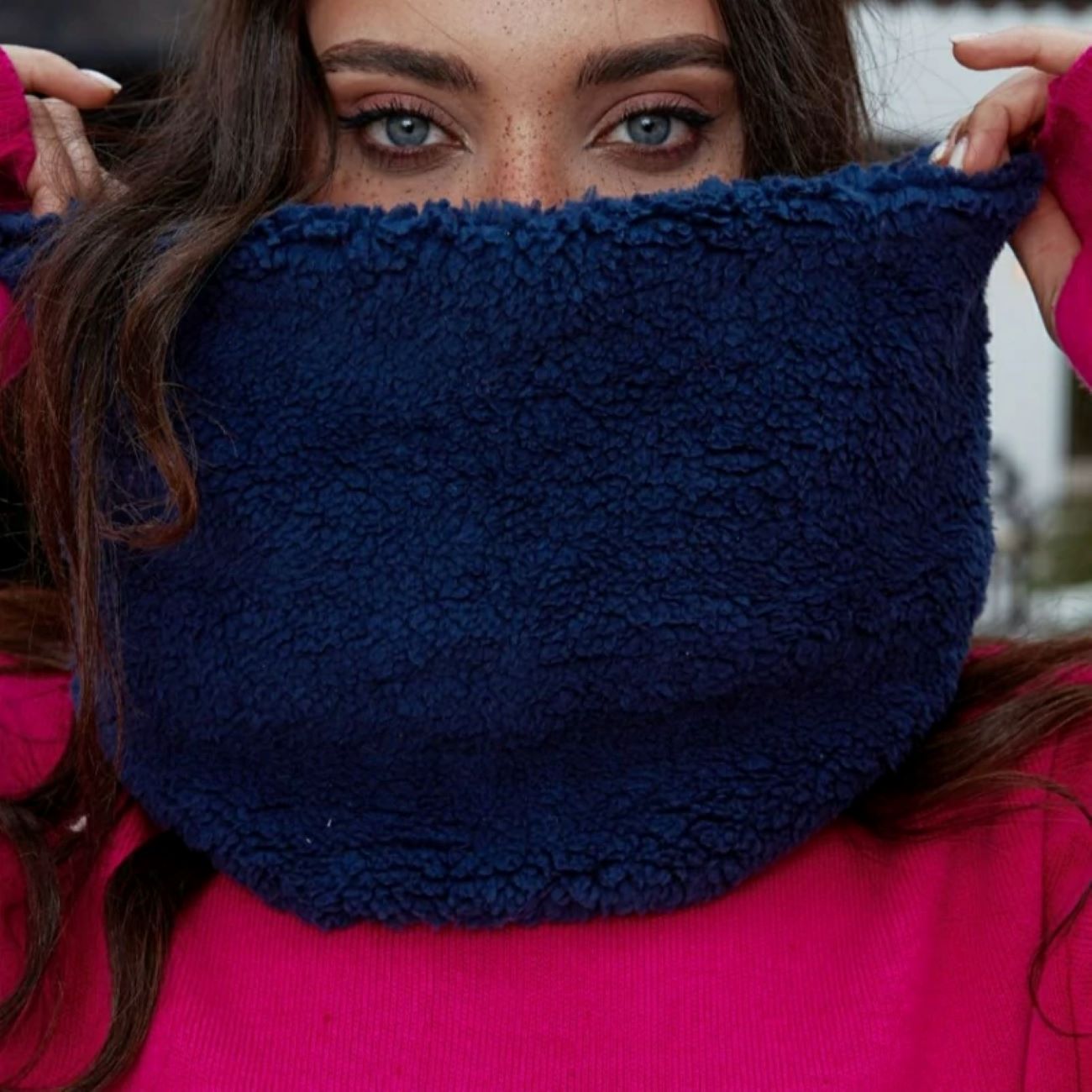 Écharpe col en tissu teddy – Douce et chaude pour les jours froids