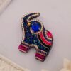Belle et attachante broche éléphant perlée colorée