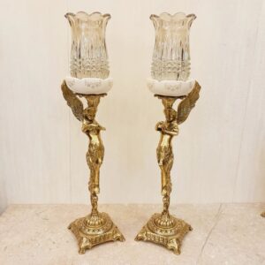 Bougeoir en bronze, design ange avec base carrée