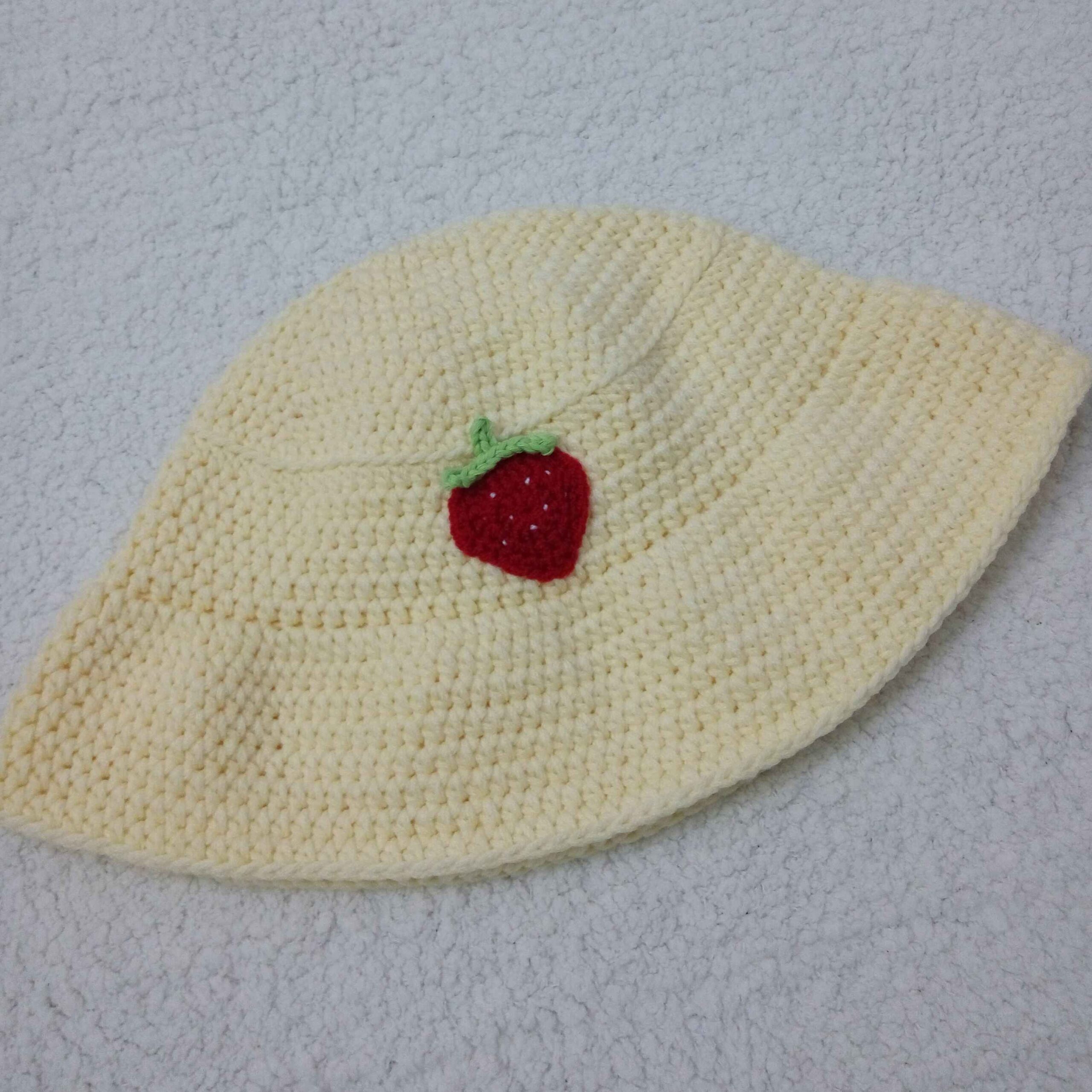 Chapeau Bob en Crochet Léger – Parfait pour les Voyages et Facile à Transporter
