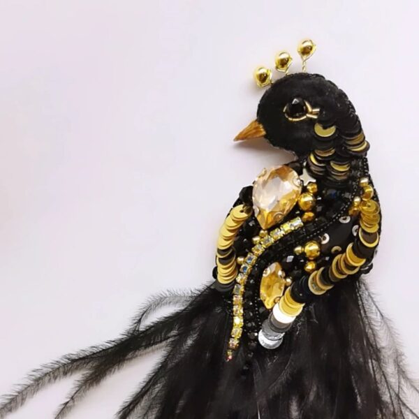 Broche oiseau du paradis – apportez la nature à votre revers