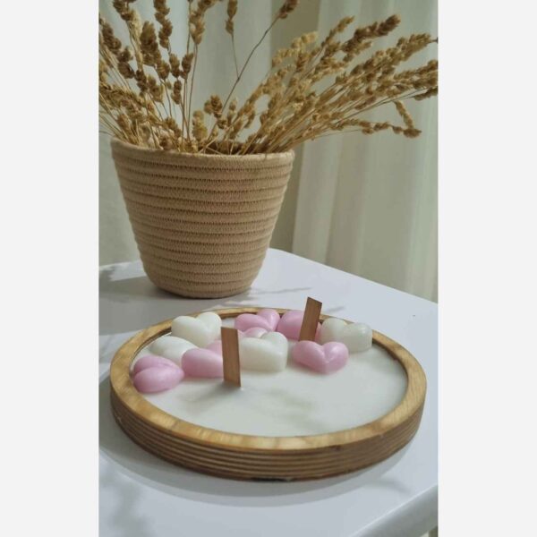Bougie en Pot Bois Stylée – Parfaite pour Cadeau et Décoration avec Motif Cœur