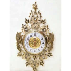 Horloge murale en laiton intemporelle avec détails raffinés pour sublimer votre maison