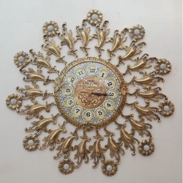 Horloge murale en laiton style vintage – une touche de patrimoine pour votre intérieur